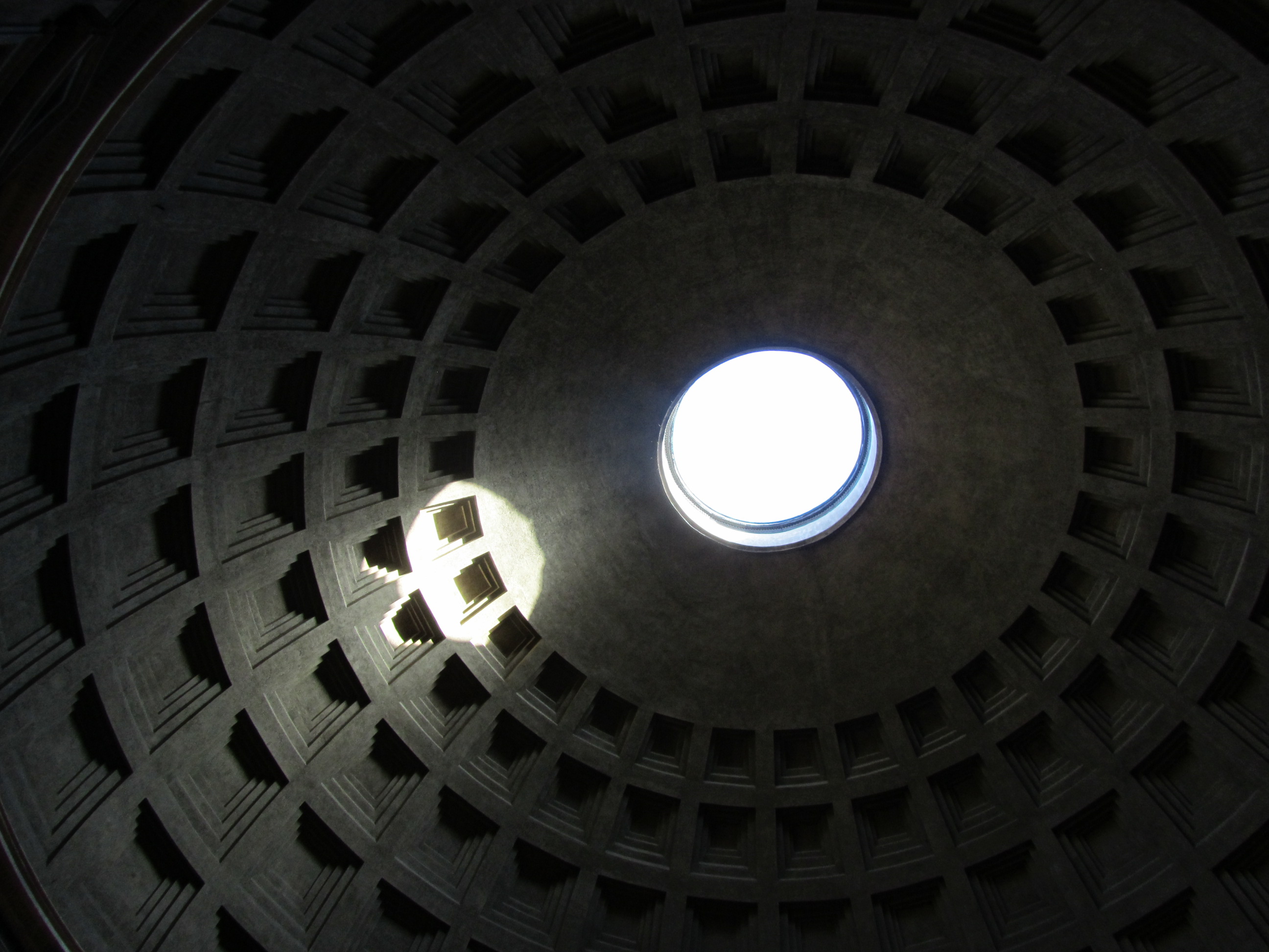 Pantheon oculus in Rome